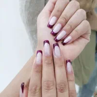 خدمات کاشت ناخن قیمت مناسب