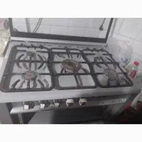 گاز ۵ شعله.تخت.تشک دو نفره .میز تلوزیون