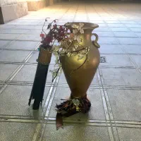 گلدان سفالی ( به همراه پایه )|صنایع دستی و سایر لوازم تزئینی|هشتگرد, فاز ۳ مهستان|دیوار