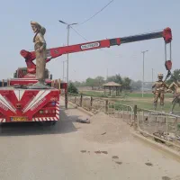 فروش جرثقیل بنز دهچرخ ده تن مدل ۶۲|خودرو سنگین|اهواز, سیاحی(سه راه خرمشهر)|دیوار