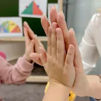 آموزش ریاضی  و فارسی با متد بین المللی