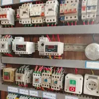 به یک برقکار صنعتی در شرکت روی نیازمندیم