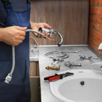 تاسیسات و تعمیر شیرآلات و گچ کاری