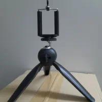 سه پایه دوربین