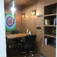 فضای کار اختصاصی  (دفتر کار اشتراکی)|اجارهٔ کوتاه‌مدت دفتر کار و فضای آموزشی|مشهد, کوثر|دیوار