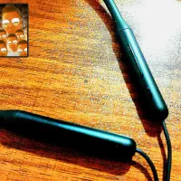 ایرپاد گردنی اورجینال Life U2i کیفیت صدا بینظیر|لوازم جانبی موبایل و تبلت|تهران, خواجه نظام الملک|دیوار