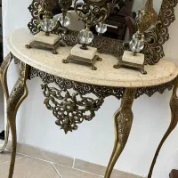 کنسول اینه وشمعدان نو  نو قیمت ۶ میلیون  تومان