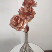 گلدان و مجسمه و رز مسی|مجسمه، تندیس، ماکت|ارومیه, |دیوار