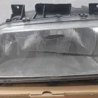 چراغ جلوی ۴۰۵