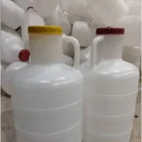 تعدادی دبه خیار شوری