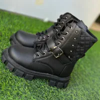 بوت و اسپورت بچه گانه