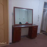 میز و آینه