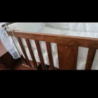 تخت کنار مادر گهواره شو|تخت و سرویس خواب|کرمانشاه, |دیوار