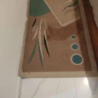 پادری و قالیچه یک متری در یک و نیم متری