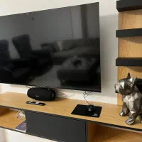 تلوزیون tcl ۵۵ اینچ به همراه میز تی وی دیواری|تلویزیون و پروژکتور|تهران, شهرک خرازی|دیوار