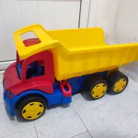 کامیون اسباب بازی.ماشین سنگین بچگانه