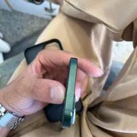 اپل iPhone 13 با حافظهٔ ۱۲۸ گیگابایت