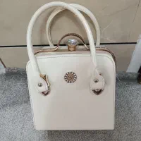 کیف سفید درحدنو