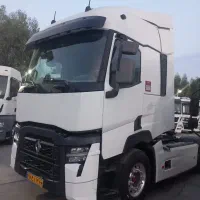 بازاریاب خانم لیزینگ کار باتجربه و حرفه ایی