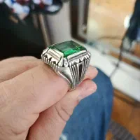 انگشتر نقره زمرد
