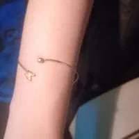 دستبند ۳۰۰ بالای تابلو