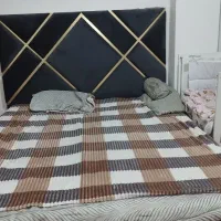 تخت ومیزآرایشی و پاتختی|تخت و سرویس خواب|قرچک, میرزائی شمالی|دیوار