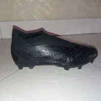 استوک آدیداس