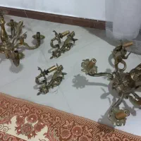۲ عدد لوستر برنجی ۵ شاخه و ۲ عدد دیوارکوب فرشته