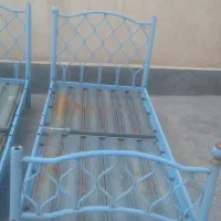 تخت فلزی نوجوان