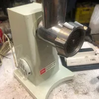 چرخ‌گوشت و یخ خرد کن ژاپنی Toshiba|خردکن، آسیاب، غذاساز|تهران, سنگلج|دیوار