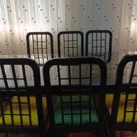 میز‌ناهار‌خوری هشت نفره