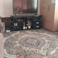 تلویزیون با میز