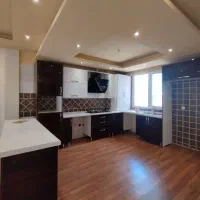 ۱۴۰ متر / فول بازسازی / نورگیر