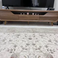 میز تلوزیون در حد نو 180 سانت