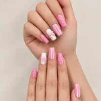 ناخنکار و دستیار شنیون