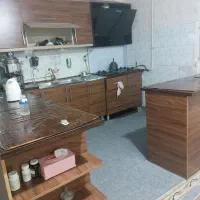 واحد طبقه اول کاغد دیواری شده