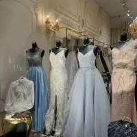 فروشنده خانم