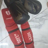 دستکش بوکس و روپایی