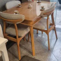 میز و صندلی آماده تحویل