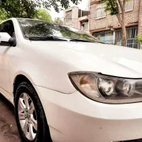 لیفان 620موتور 1600در حد صفر  بدون رنگ