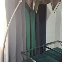 آباژور ایستاده