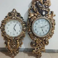 ساعت دیواری دوعدد سالم بدون هیچ مشکلی