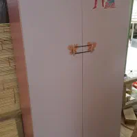 تخت و کمد بچه