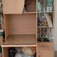 کتابخانه ومیز تحریر