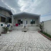 ویلا نوساز حیاط دار ۲۰۷متر زمین ۱۳۵متر بنا