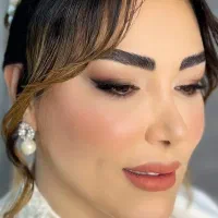 میکاپ|خدمات آرایشگری و زیبایی|ساری, |دیوار