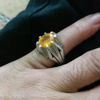 انگوشتر۱۹گرم وزنیاقوت زرد