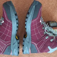 کفش کوهنوردی حرفه ای اسنوهاک سایز ۴۰ چهارفصل