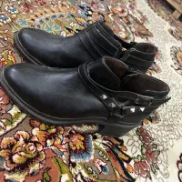 کفش|کیف، کفش، کمربند|مشهد, قائم|دیوار