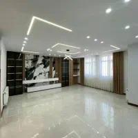 ۵۵متر/سالن‌پَرده‌خور/پارکینگ+اسانسور/سندتک‌برگ